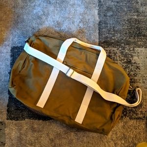 Weekender duffle